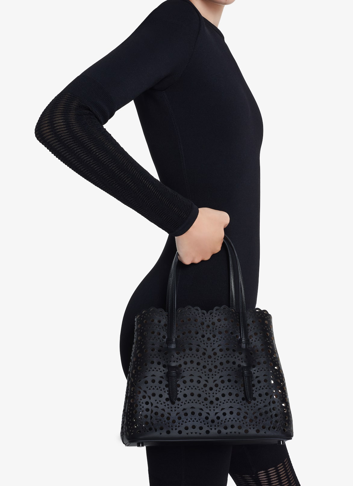 MINA 25 BAG IN VIENNE WAVE CALFSKIN ALAÏA BLACK MINA 25 BAG IN VIENNE WAVE CALFSKIN